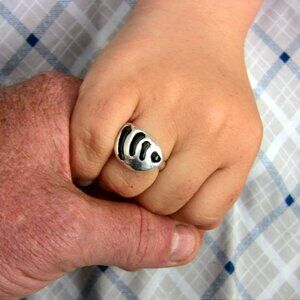 Handmade ring, 999 pure silver and black coral
